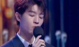 易烊千玺爆料辟谣视频,揭秘幕后真相